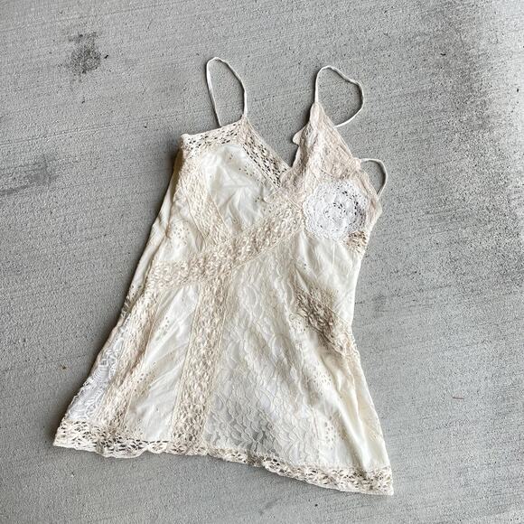 Kimchi Blue Laney Spliced Lace Slip Dress NWT boho dainty cottage fairy | Size L - Picture 3 of 8